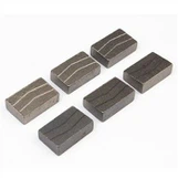 Diamantový segment pro štípání žuly